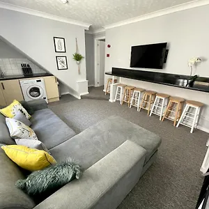 Luxe Kemptown Apartment Brighton