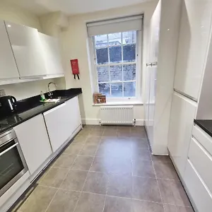  Apartment Heart Of